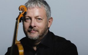 El violinista i director Fabio Biondi
