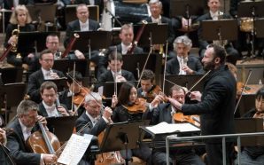 La Berliner Philharmoniker i Petrenko fan esclatar el Palau