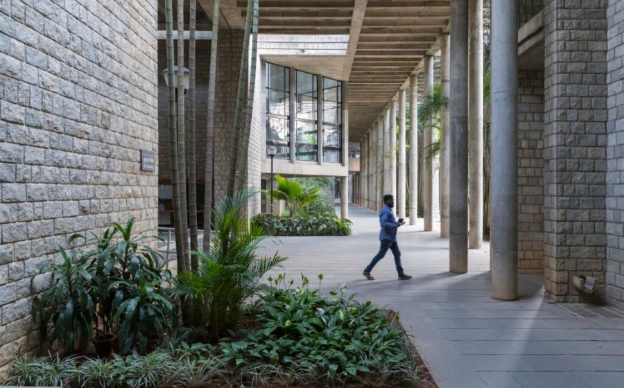 Indian Institute of Management (1977) © Iwan Baan