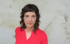 Núria Cadenes: «És una novel·la sobre persones que fan coses…